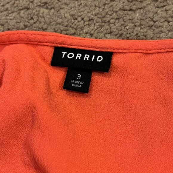 Torrid blouse 3 - Picture 7 of 7
